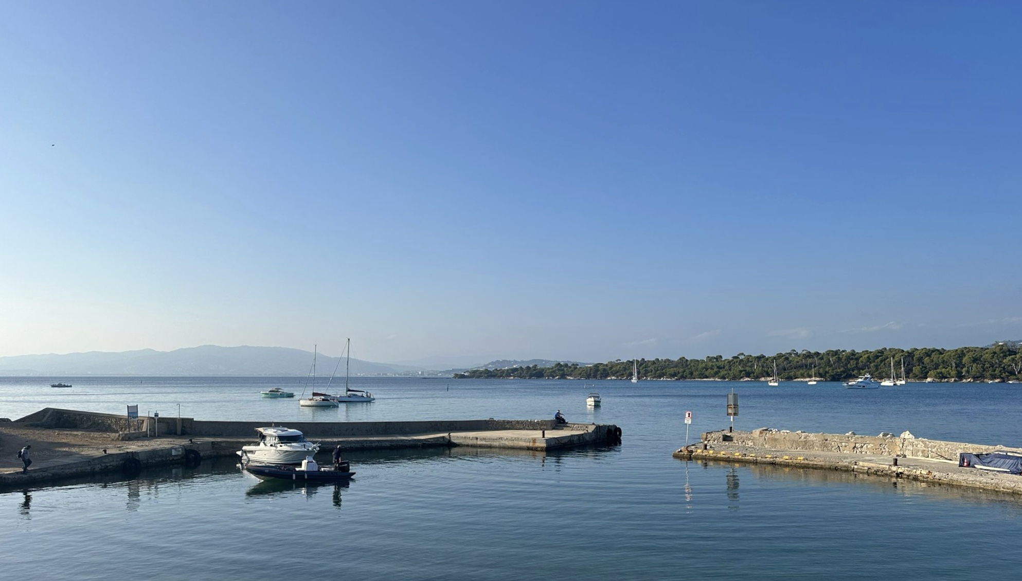 Sailing to Îles de Lérins